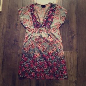 🌸Gorgeous floral dress w/ pockets🌸